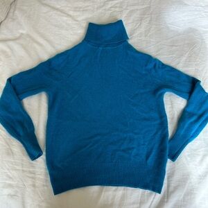 100% Cashmere Turtleneck Sweater | Blue